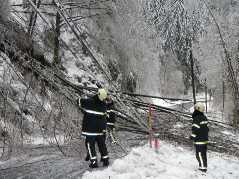 sneg in led jezersko