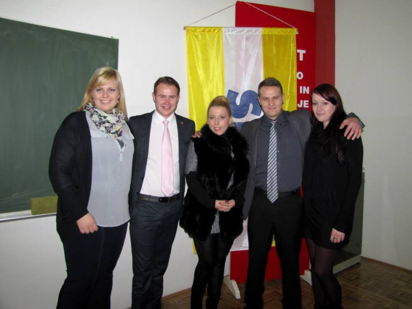 slovenska demokratksa mladina