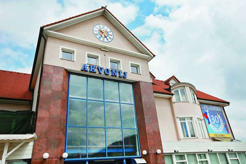 akvonij3