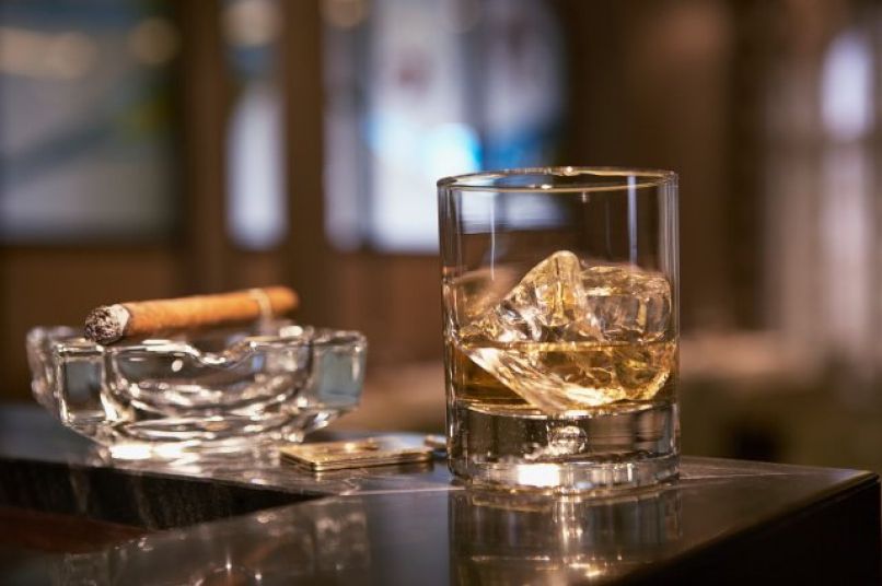 alkohol, cigaret