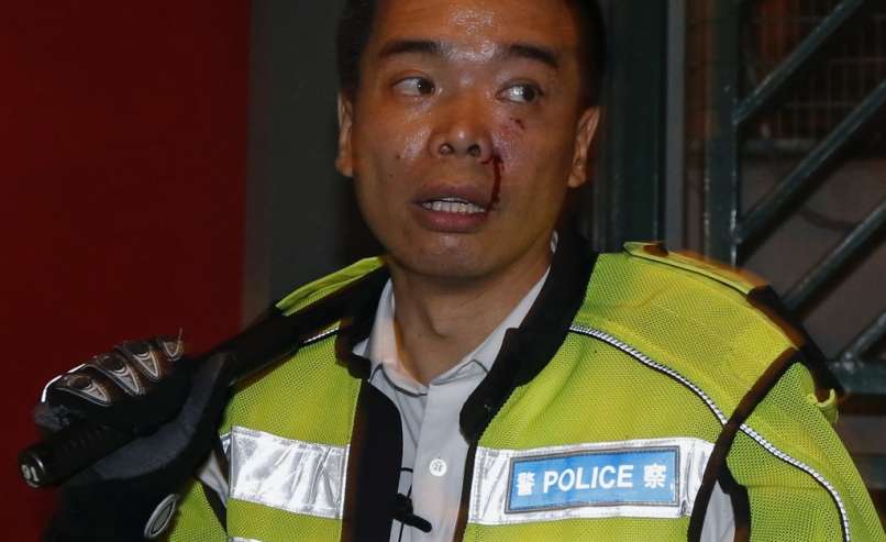 hongkong protesti nemiri policija policist kitajska