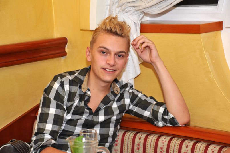 matej hribernik blue man