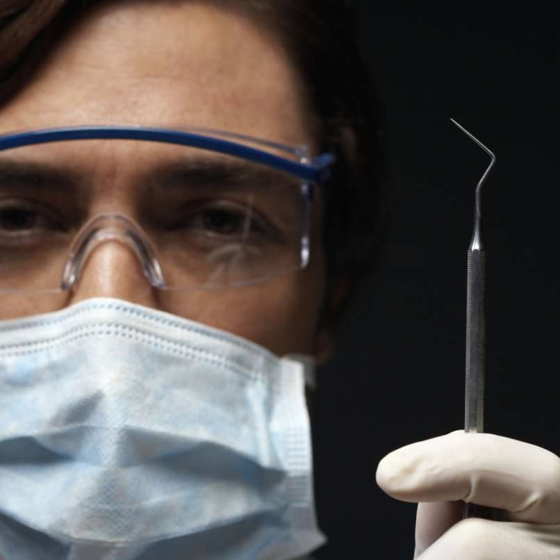 zobozdravnik, dentist