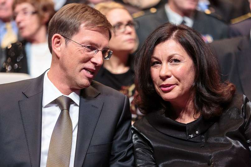 miro cerar vesna arnšek predsednik vlade premier tony