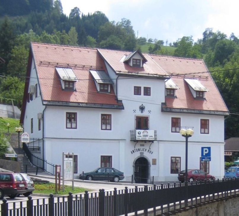 uvodna
