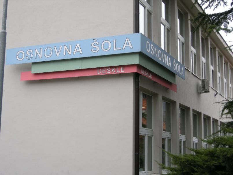 osnovna šola deskle