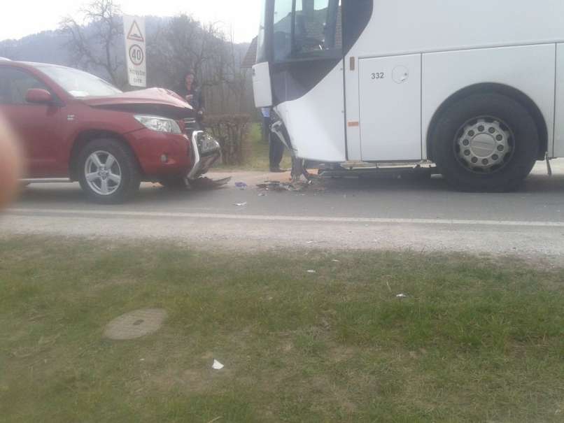 avtobus, kleče, trk