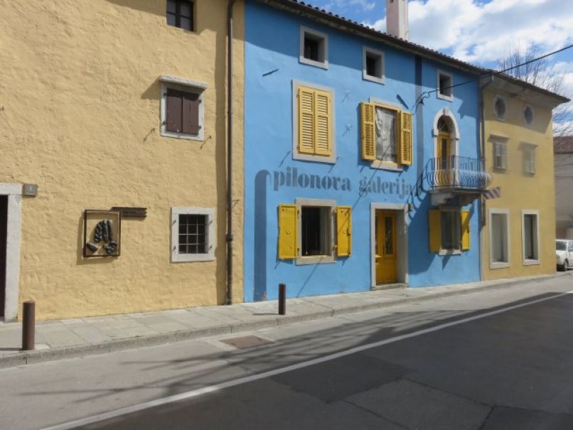Pilonova galerija