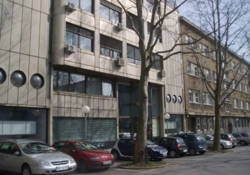 zdravstveni dom adolfa drolca maribor tony