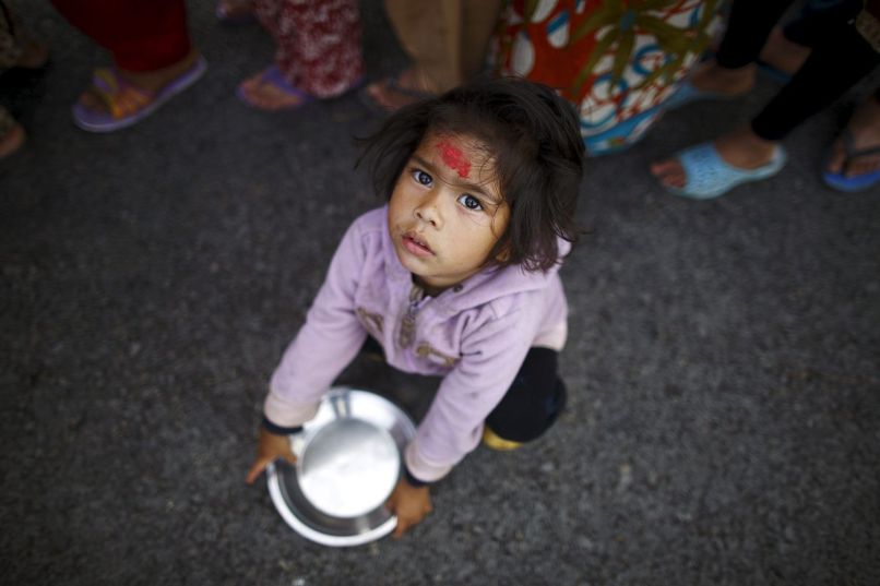 nepal, deklica, hrana
