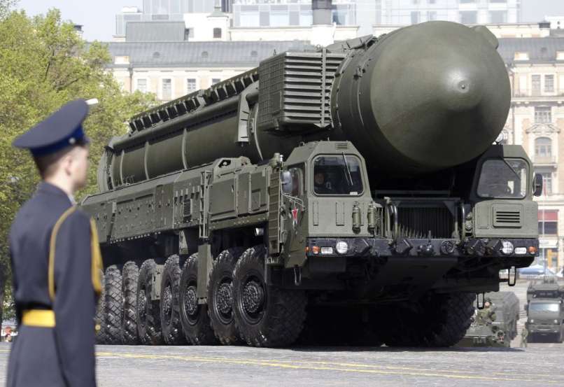 topol m rusija orožje raketa