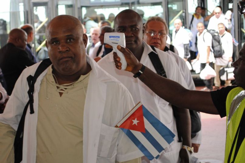 kuba zdravniki brigada ebola liberija