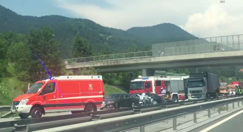 nesreča avtocesta vransko