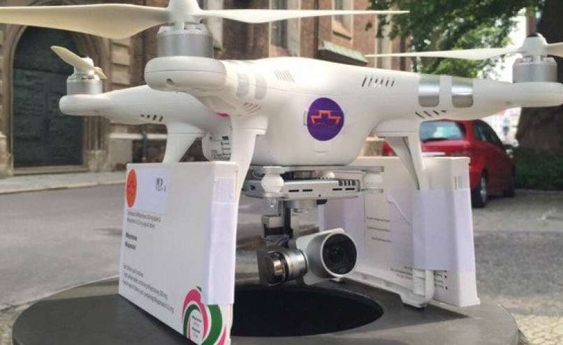 drone, tablete1