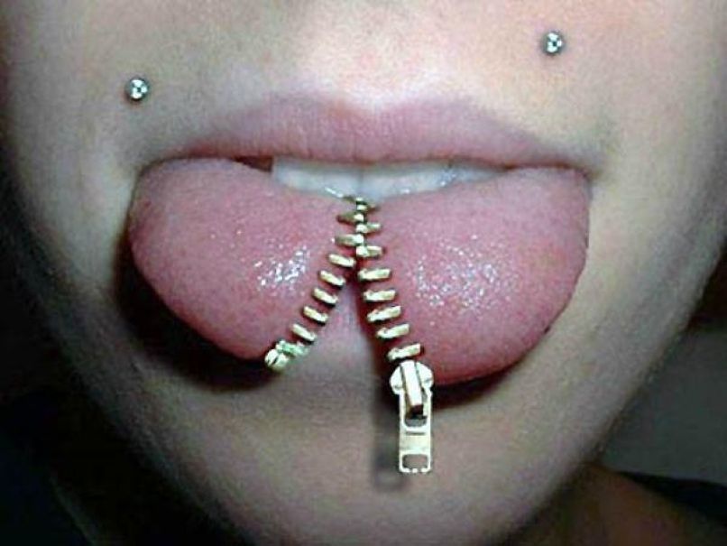 jezik strela piercing zadrga