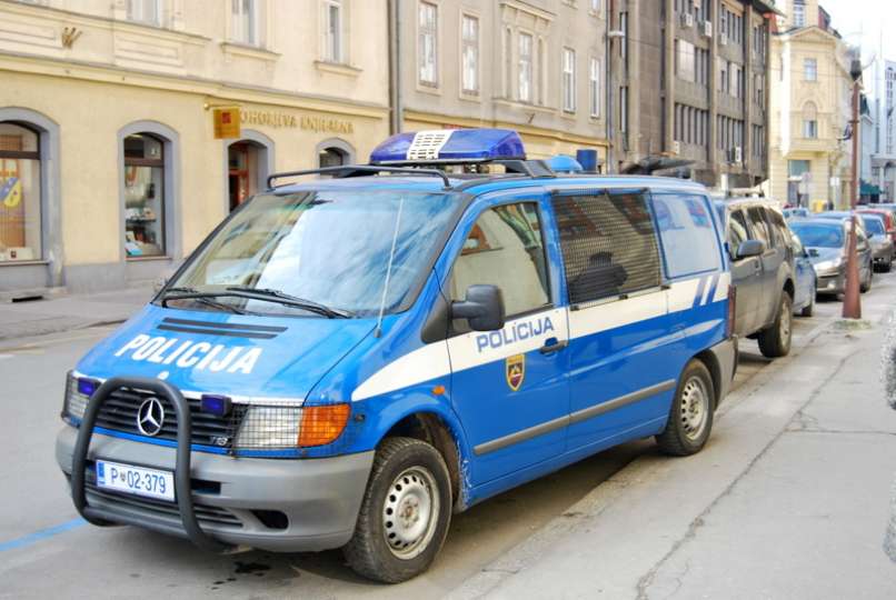 policija marica kombi celje