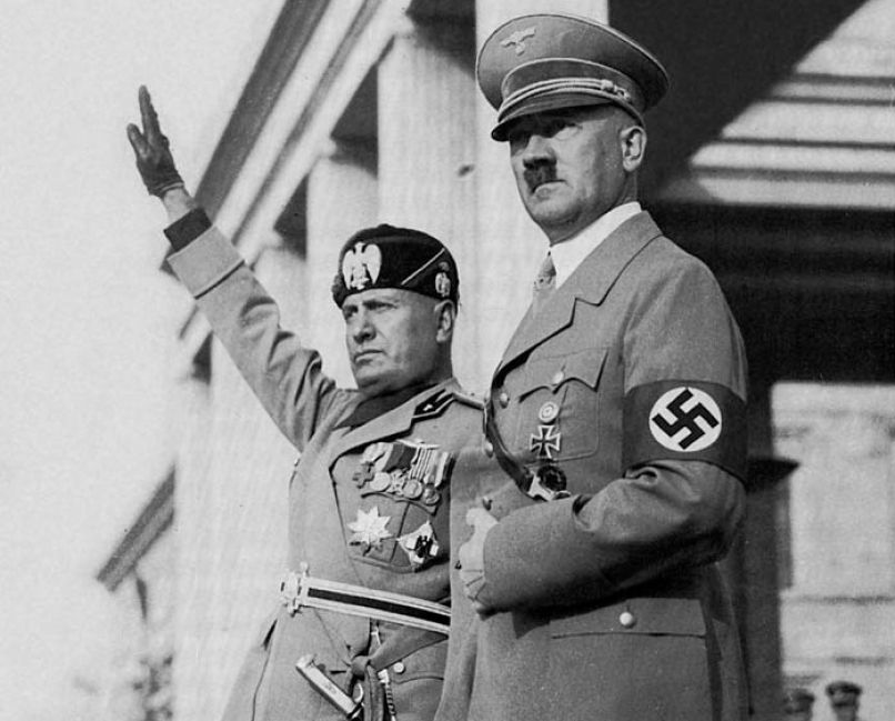 Benito Mussolini, Adolf Hitler