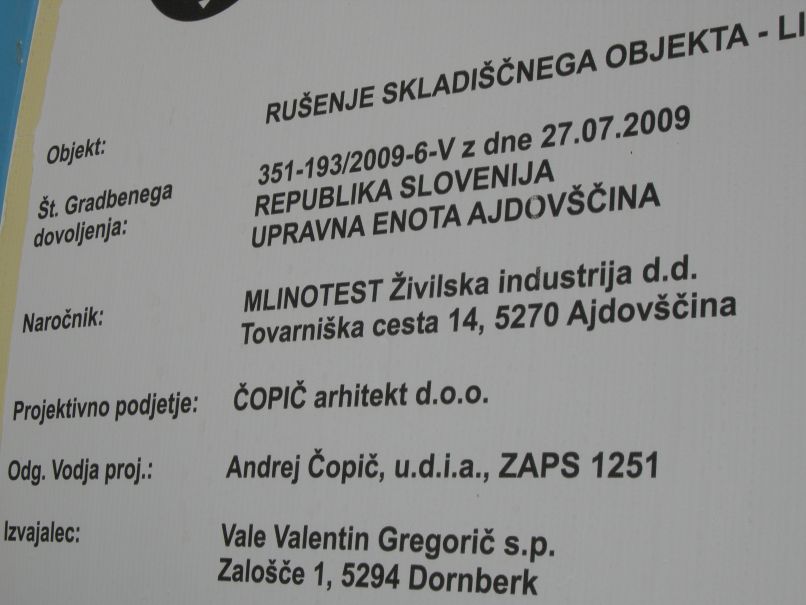Nekatere hale bo treba rušiti