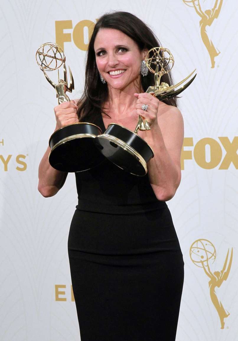 Julia Louis Dreyfus Emmyji - FOTO 1