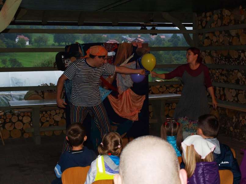 Gledališka predstava Gusarji na Vačah