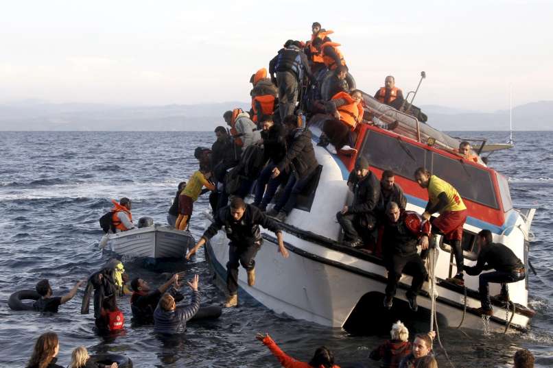 lezbos, migranti, čoln