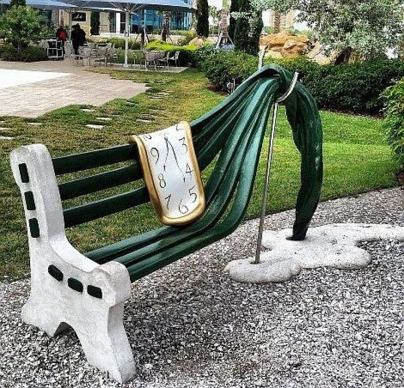 Tudi takšna klop obstaja