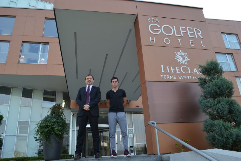 Primož Roglič in direktor LifeClass Term Sveti Martin Branimir Blajić