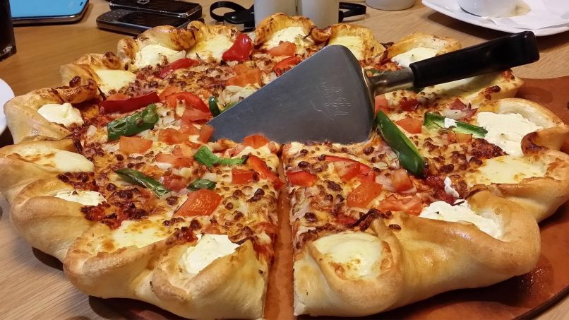 pizza hut pica (2)