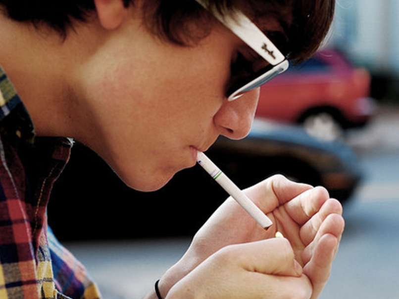 kajenje cigareta otrok najstnik (2)