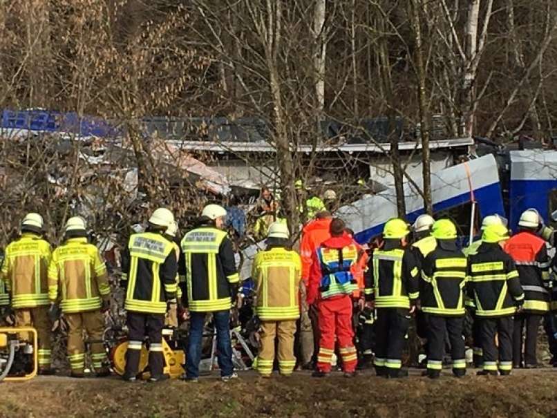 meridian bad aibling vlak železniška nesreča bavarska tragedija (6)