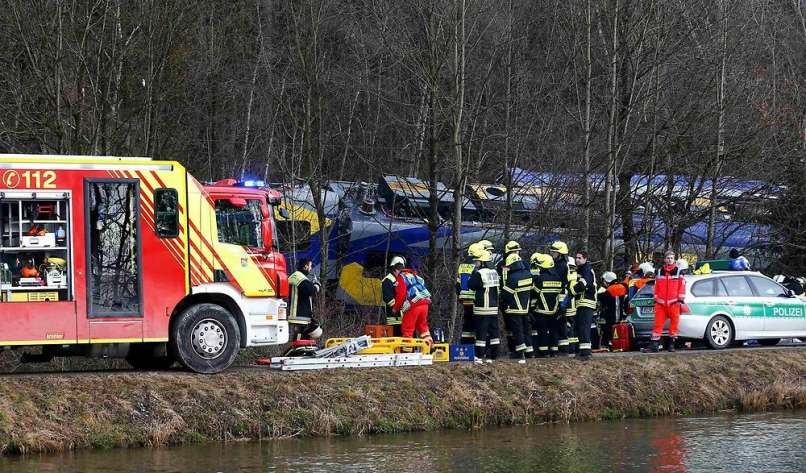 meridian bad aibling vlak železniška nesreča bavarska tragedija (5)