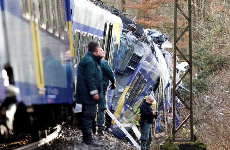 meridian bad aibling vlak železniška nesreča bavarska tragedija (9)