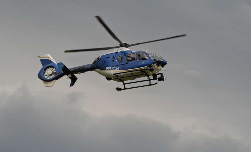 policijski helikopter