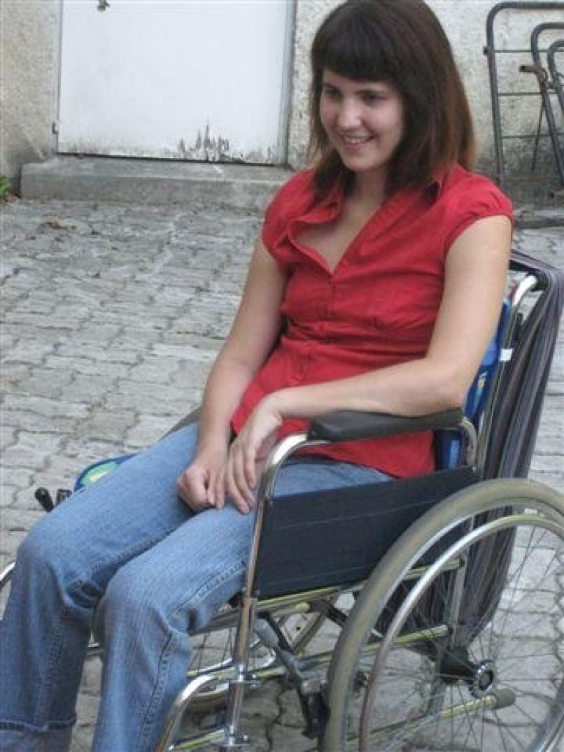 Taja Metličar na vozičku