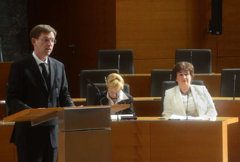 Miro Cerar, Julijana Bizjak Mlakar