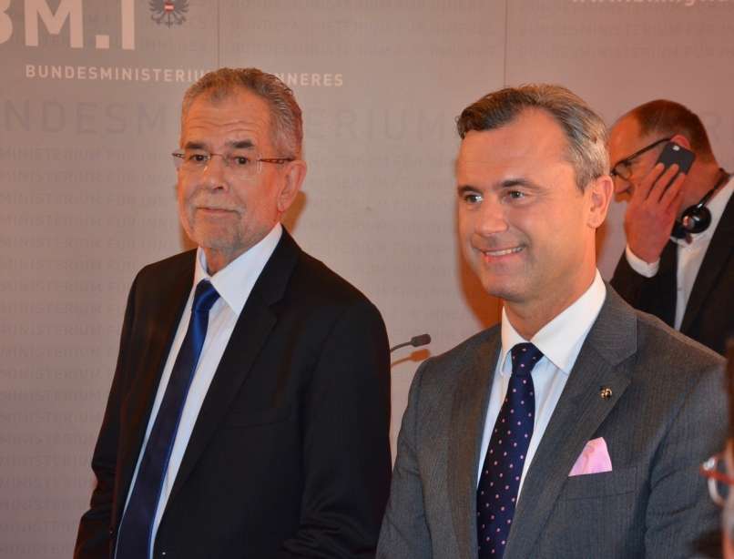 Alexander Van der Bellen in Norbert Hofer