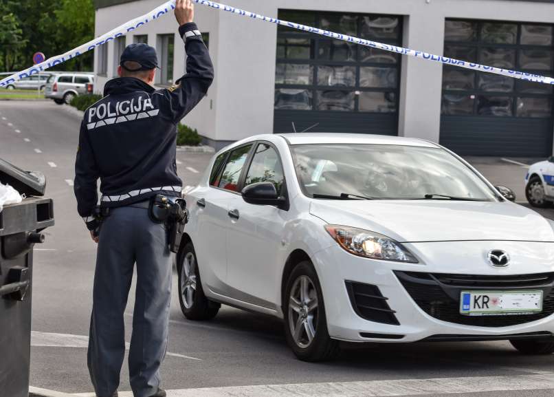 tehnični pregledi, preiskava, policija