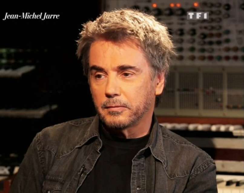 Jean-Michel-Jarre-devoile-son-nouveau-look_max1024x768