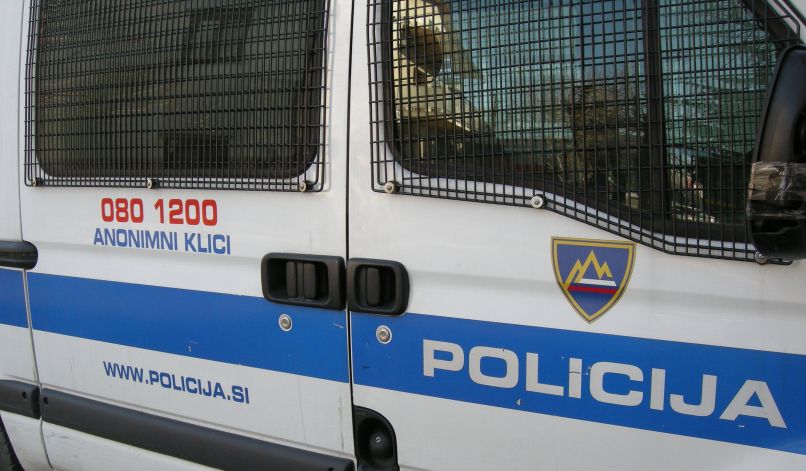 Policija