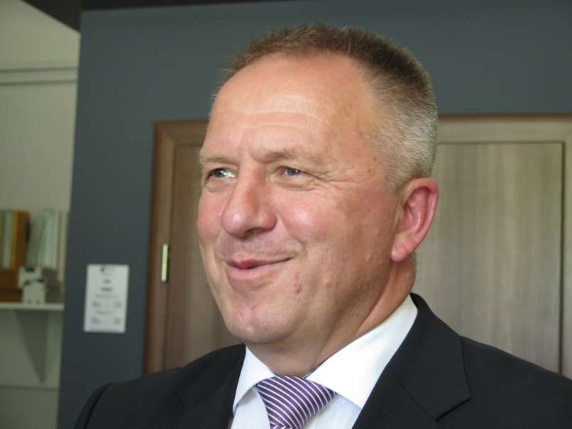 Minister Počivalšek bo v sredo tesno zagnal krožno-kabinsko žičnico