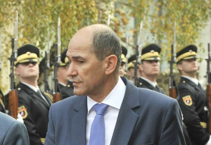 Ivica Dačić (levo) Janez Janša