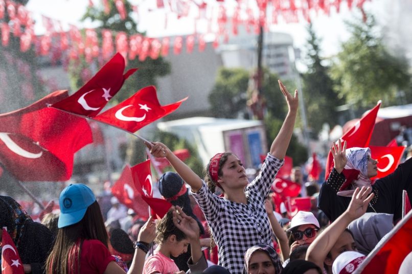 zborovanje podpore predsedniku Erdoganu v Istanbulu