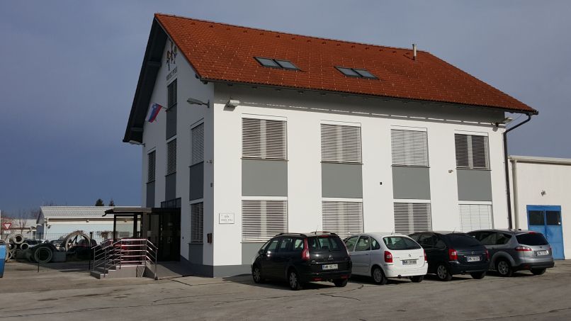 Zamere iz preteklosti –  3