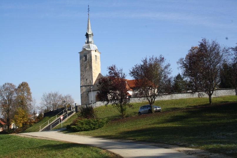 Cerkev v Bušeči vasi