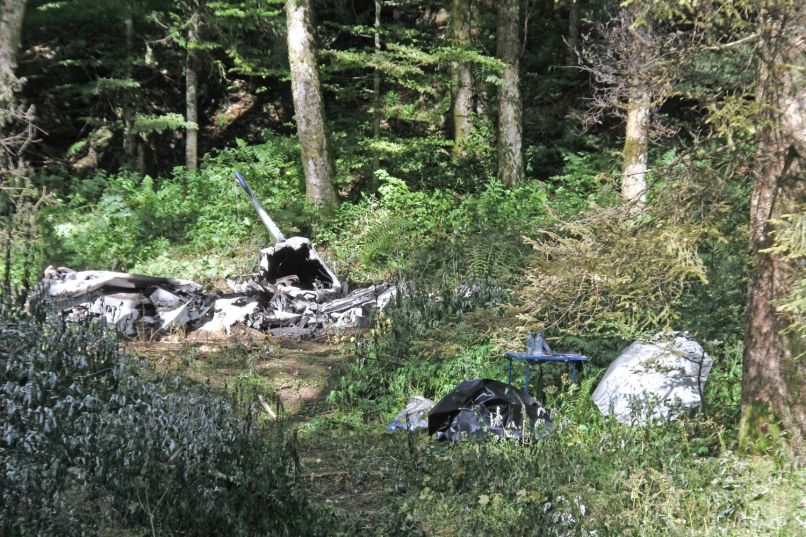 Od strmoglavljenega letala ni ostalo veliko
