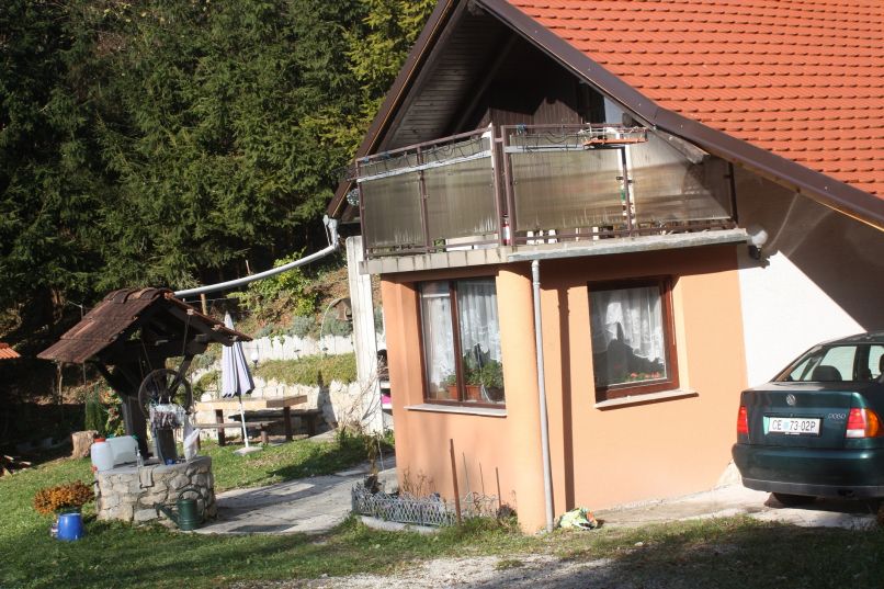 hrastnik 3