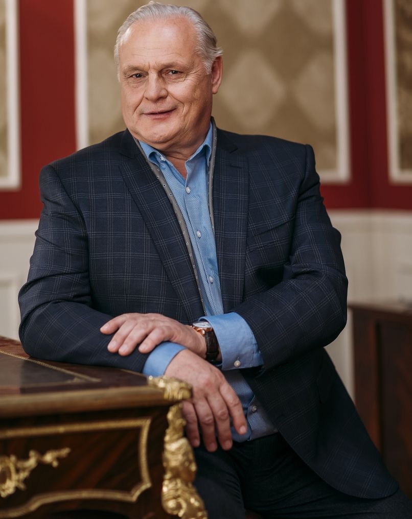 Pavle Ravnohrib
