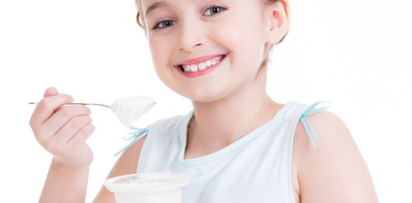 little-girl-eating-yogurt