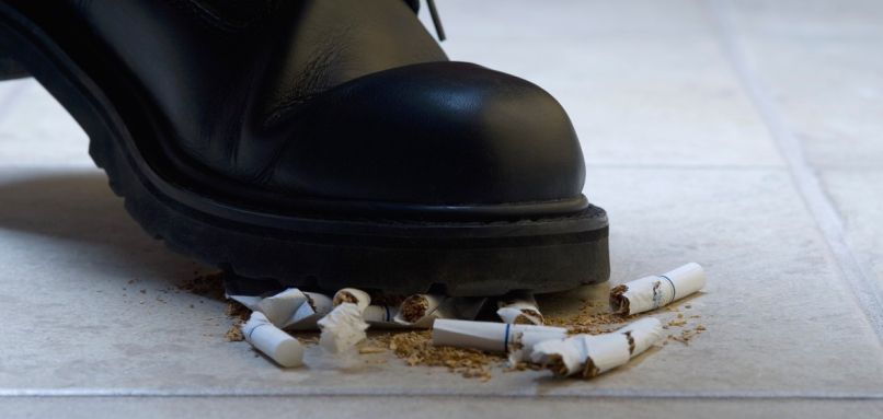 cigareti, kajenje, noga, ugašanje