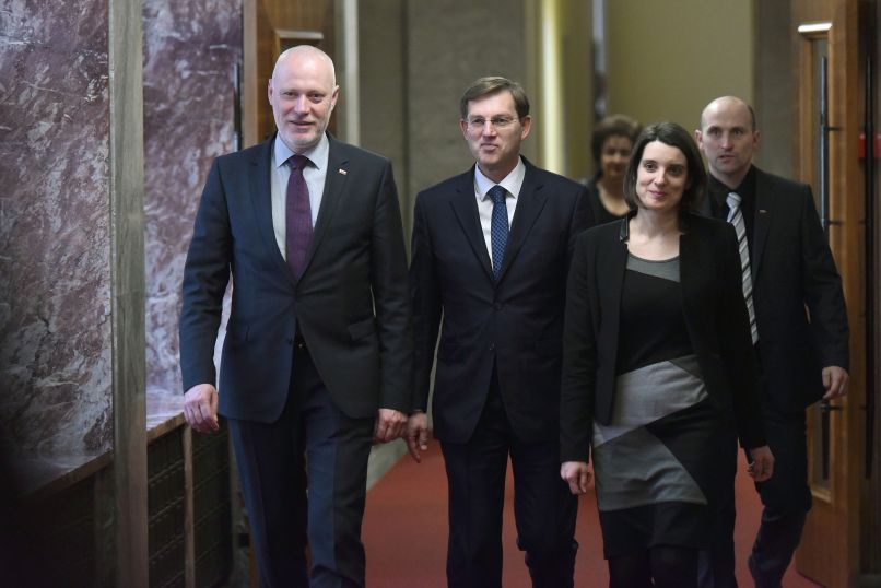 3 Brglez Cerar Kustec Lipicer